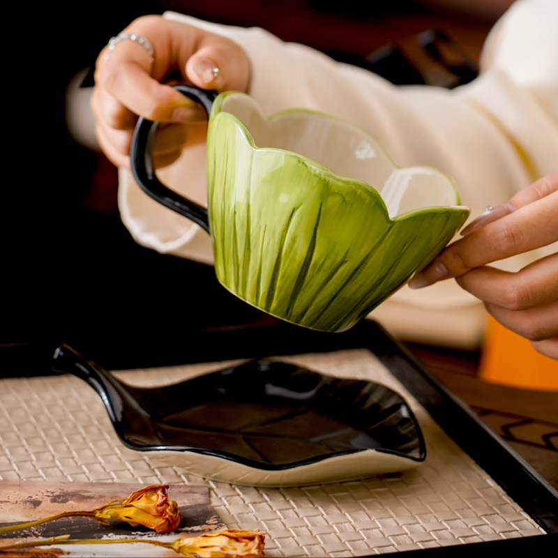 Irregular Hand-painted Coffee  - Coffee Tea Leaf recension och pris