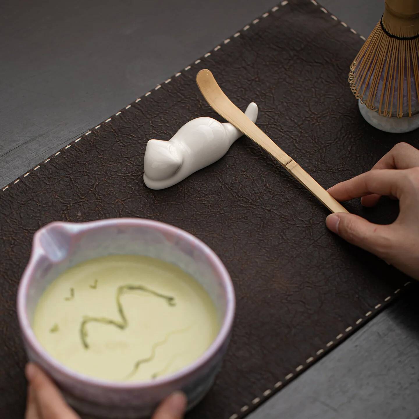 4/8PCS 2026 New Crystalline Ic - Matcha Whisk Set recension och pris